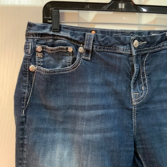 MISS ME MID RISE CURVY BOOT JEAN SHORTS PLUS SIZE 33 - Picture 6 of 8